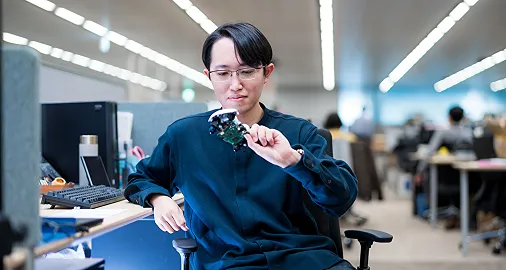 さんさん